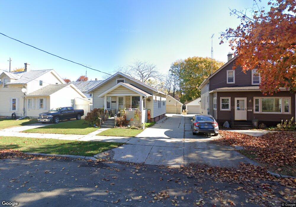 857 N 12th St, Manitowoc, WI 54220 - photo 1