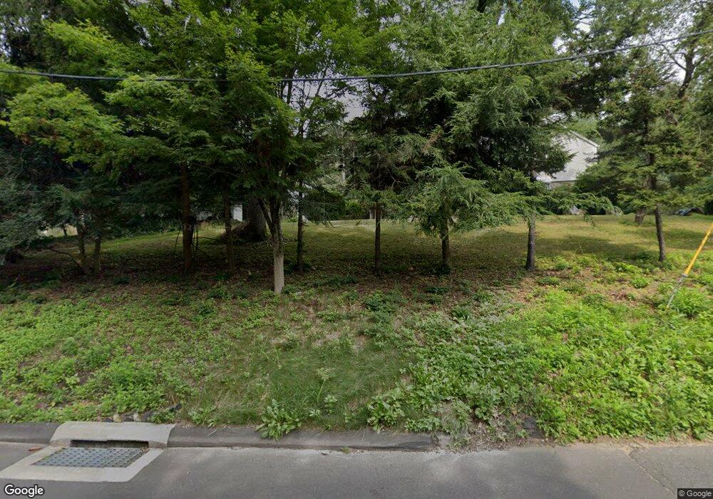 102 Silver Creek Ln, Norwalk, CT 06850 - photo 1