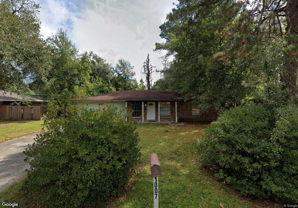 1007 Chestnut Dr, Picayune, MS 39466 - photo 1