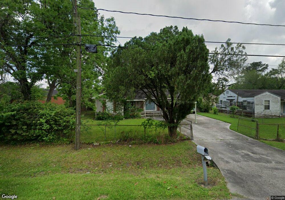 7518 Carothers St, Houston, TX 77028 - photo 1
