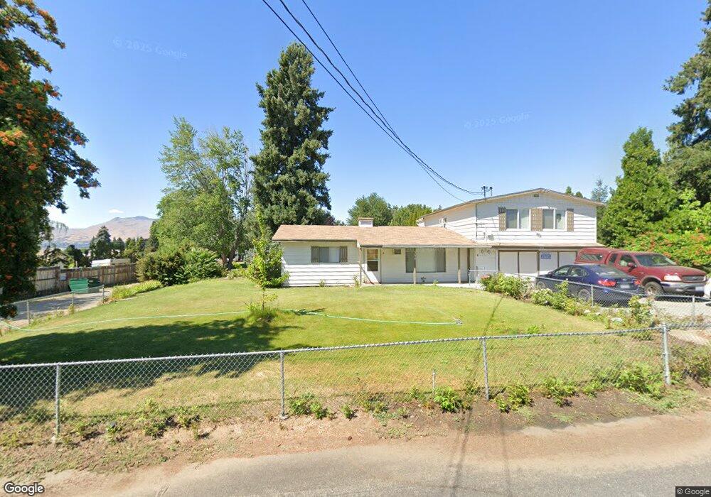 354 13th St NE, East Wenatchee, WA 98802 - photo 1