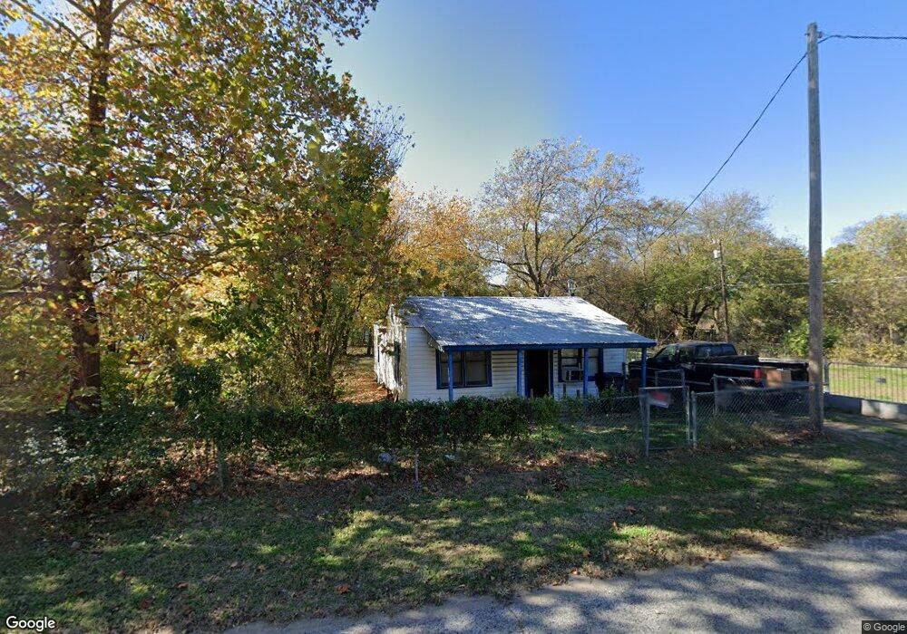 823 B St SW, Ardmore, OK 73401 - photo 1