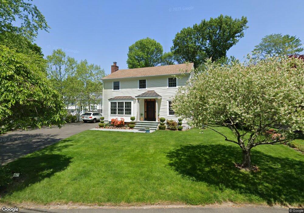 7 Gard Ct, Greenwich, CT 06831 - photo 1