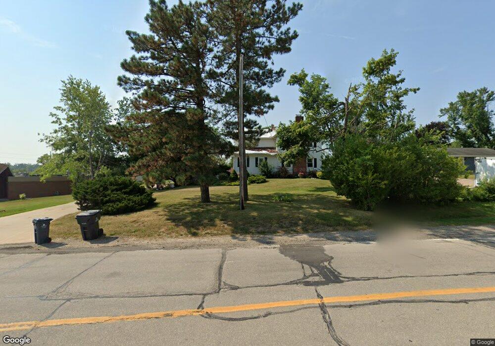 3501 F Ave NW, Cedar Rapids, IA 52405 - photo 1