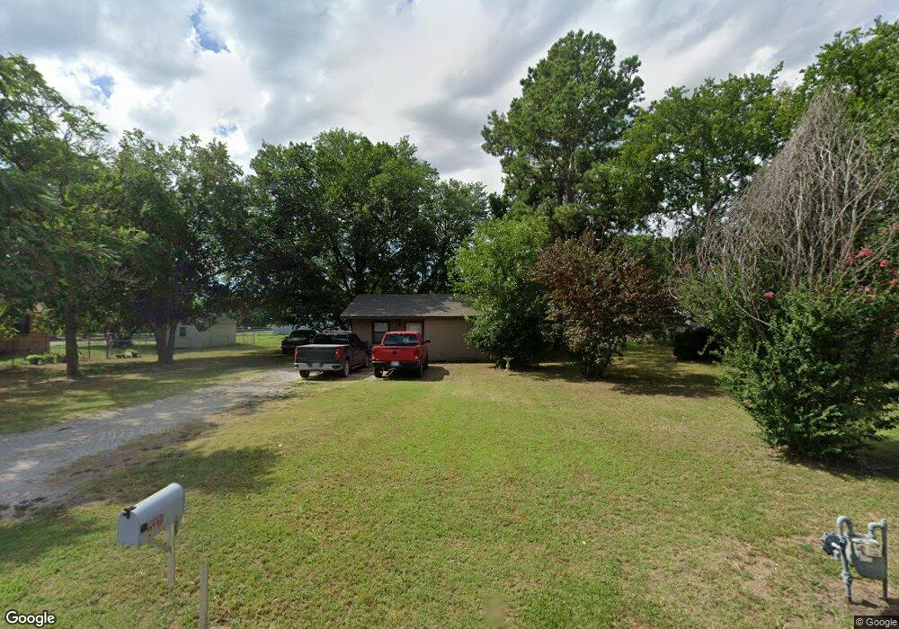 557 Ada St, Wilson, OK 73463 - photo 1