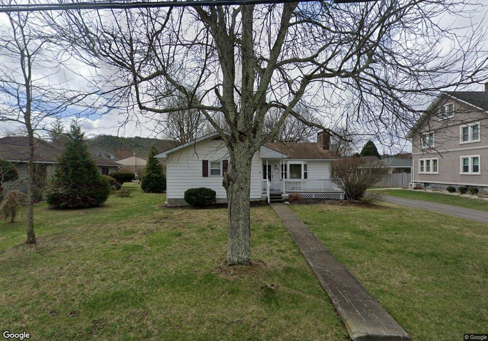 306 W Catharine St, Milford, PA 18337 - photo 1