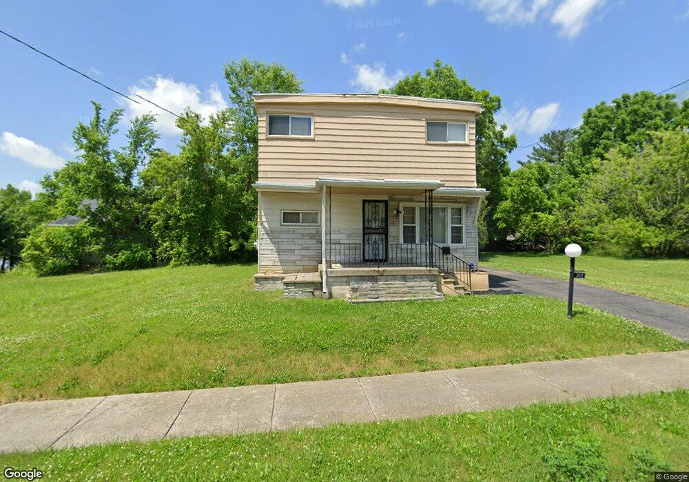 2122 Crocker Ave, Flint, MI 48503 - photo 1