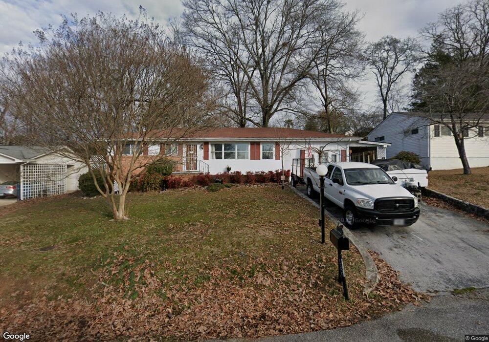 1221 Cranbrook Dr, Hixson, TN 37343 - photo 1