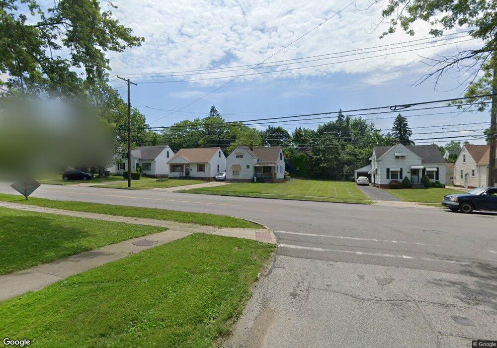 18404 Libby Rd, Maple Heights, OH 44137 - photo 1