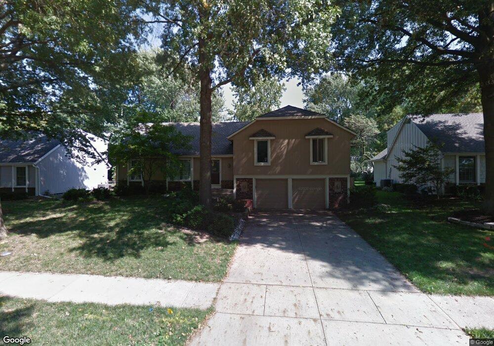 13310 W 77th Place, Shawnee, KS 66216 - photo 1