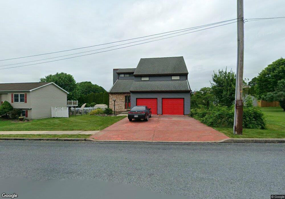 208 Wolf St, Bath, PA 18014 - photo 1