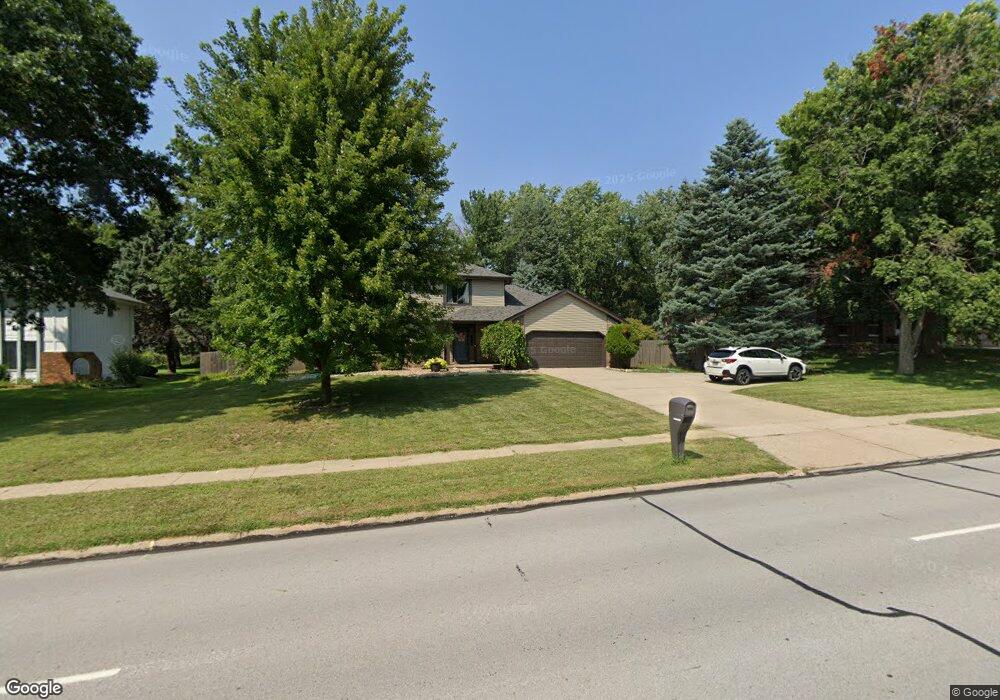 4007 Ashworth Rd, West Des Moines, IA 50265 - photo 1