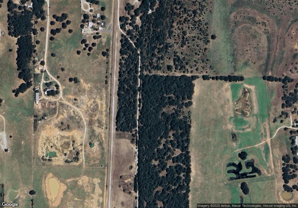 402 Montgomery Ln, Weatherford, TX 76087 - photo 1