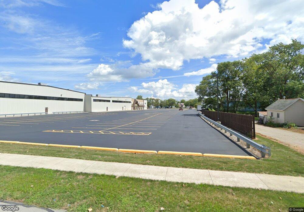 305 Behring St, Berne, IN 46711 - photo 1