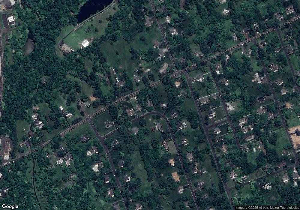 19 Squirrel Rd, Doylestown, PA 18901 - photo 1