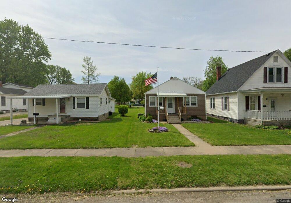 539 3rd St, Lincoln, IL 62656 - photo 1