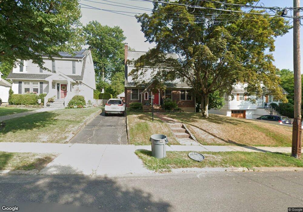 770 Bogert Rd, River Edge, NJ 07661 - photo 1