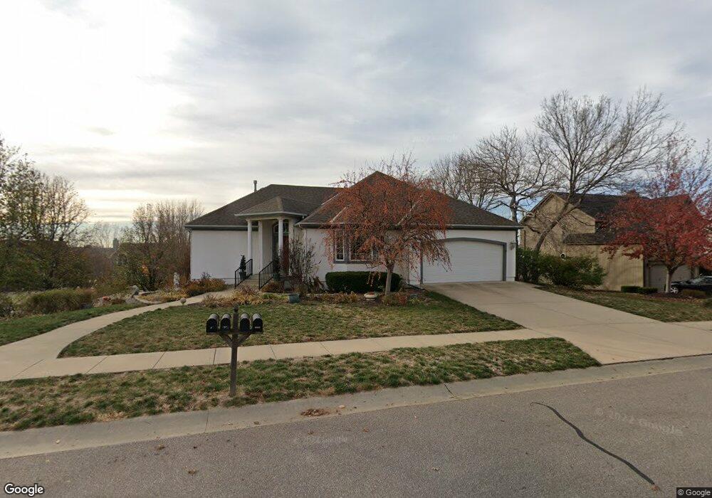 22302 W 46th St, Shawnee, KS 66226 - photo 1