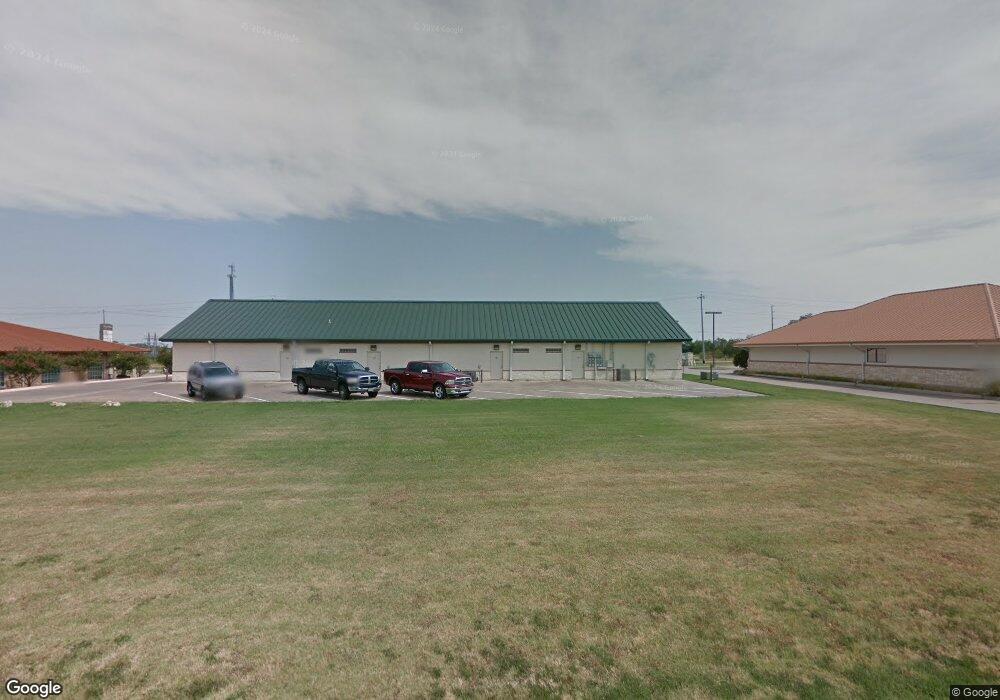 1640 W Chapman Dr, Sanger, TX 76266 - photo 1