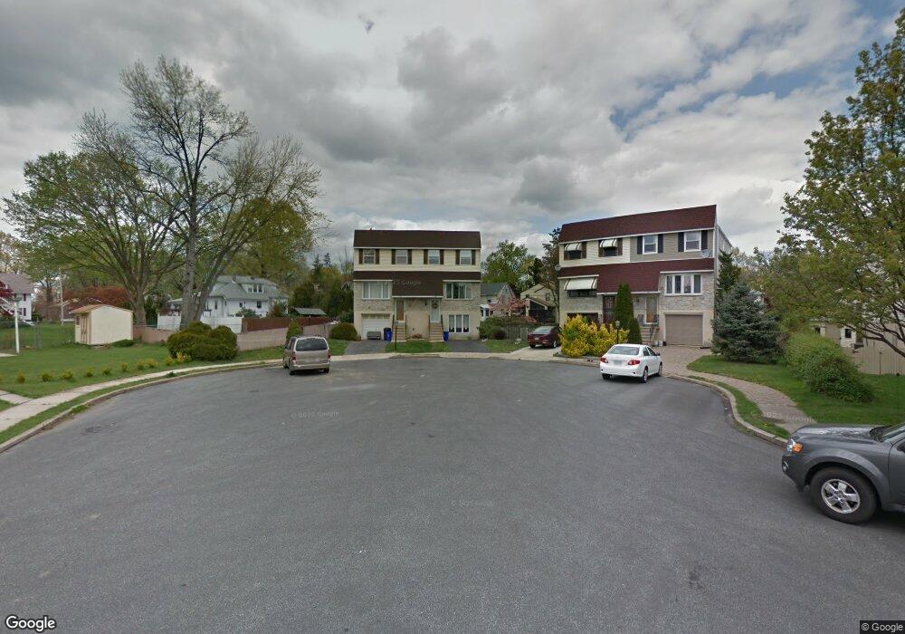 305 Patricia Ln, Secane, PA 19018 - photo 1