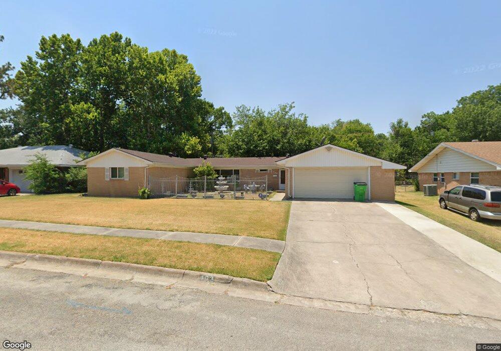 403 Melody Ln, Gainesville, TX 76240 - photo 1