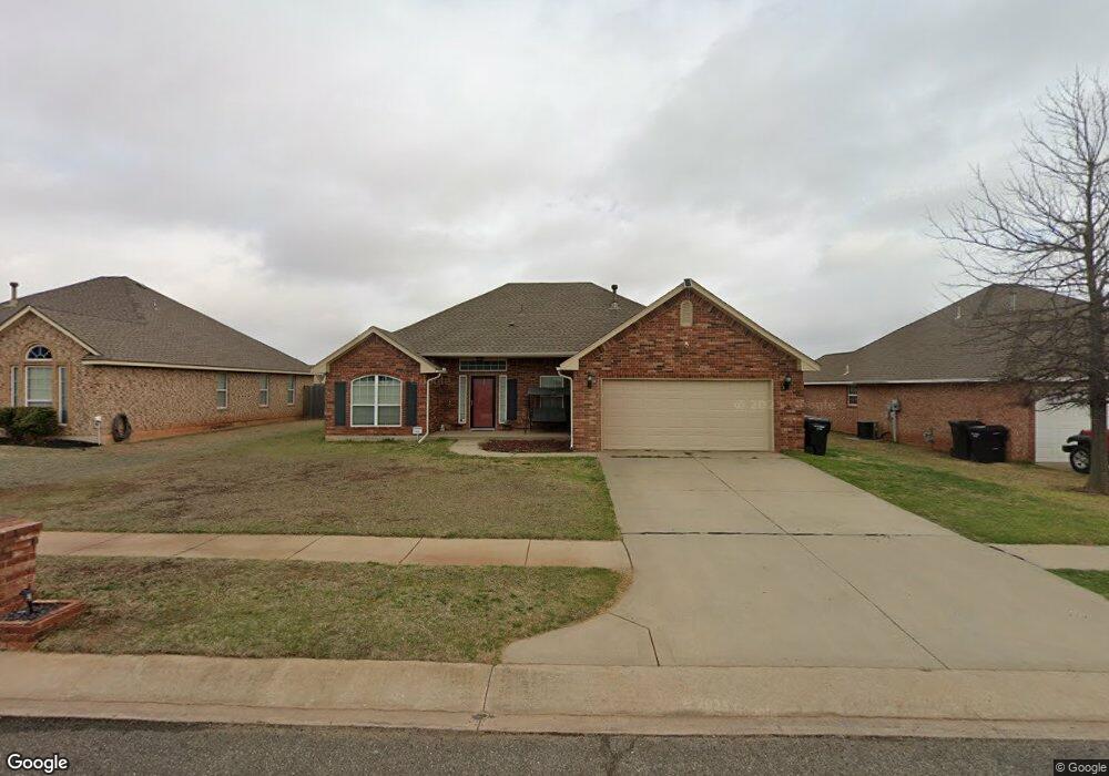1013 NE 32nd St, Moore, OK 73160 - photo 1