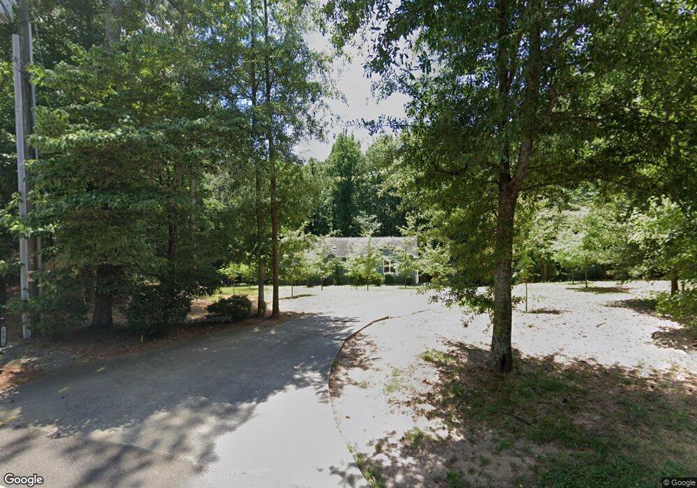 10470 Haynes Bridge Rd, Alpharetta, GA 30022 - photo 1