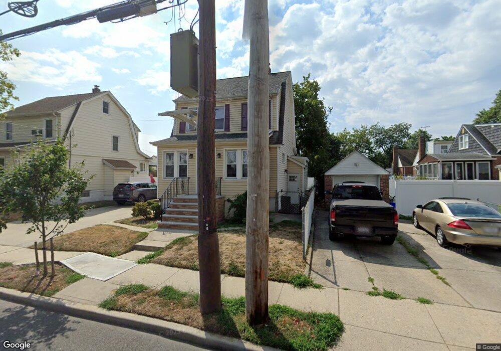 150 Roosevelt Ave, Valley Stream, NY 11581 - photo 1