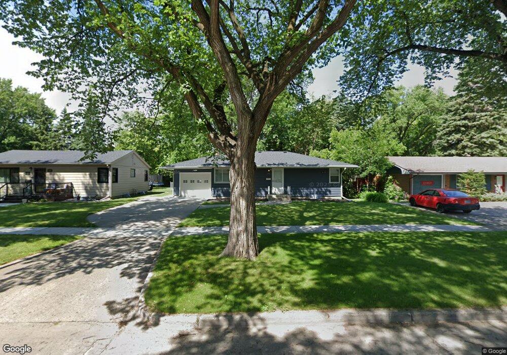 1901 15th St S, Fargo, ND 58103 - photo 1