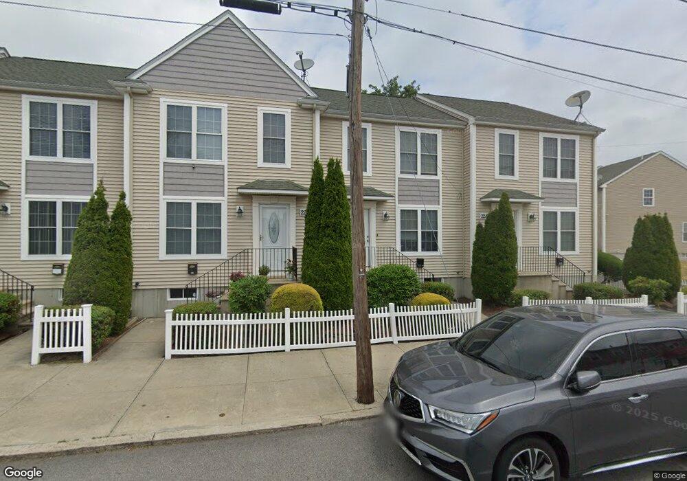 226 Meadow St unit 226, Pawtucket, RI 02860 - photo 1