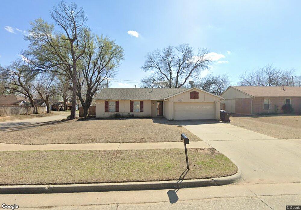 1520 NE 4th St, Moore, OK 73160 - photo 1