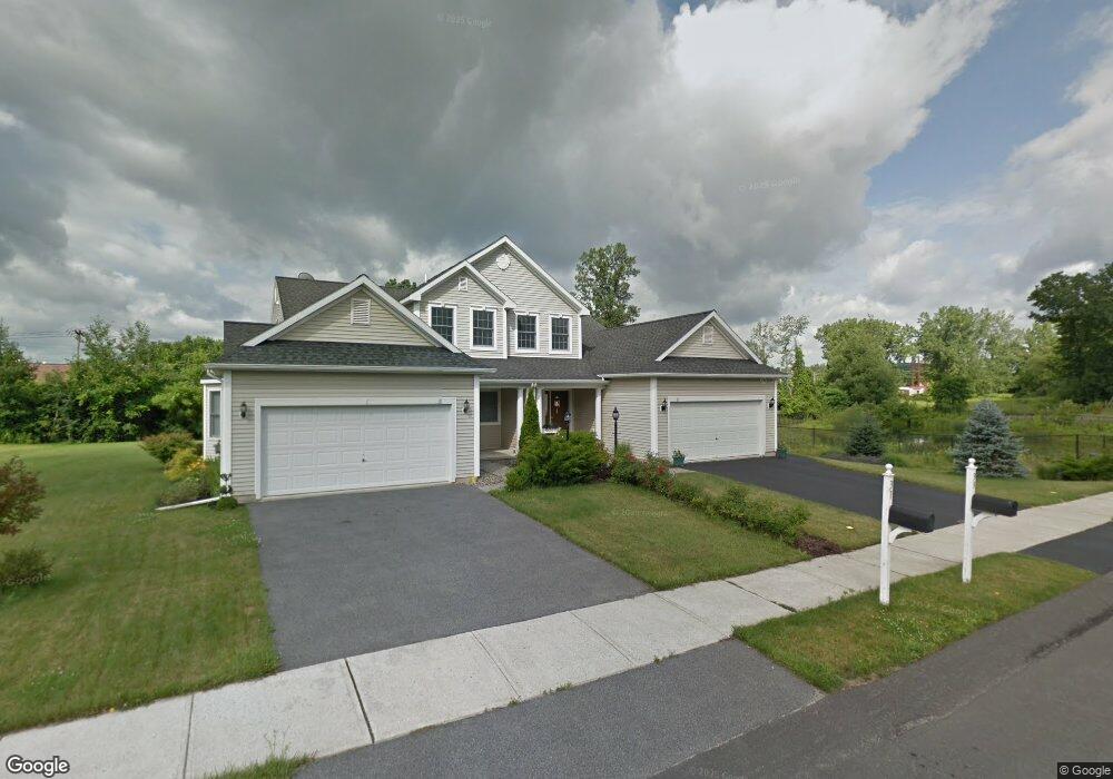 33 Rockrose Dr, East Greenbush, NY 12061 - photo 1