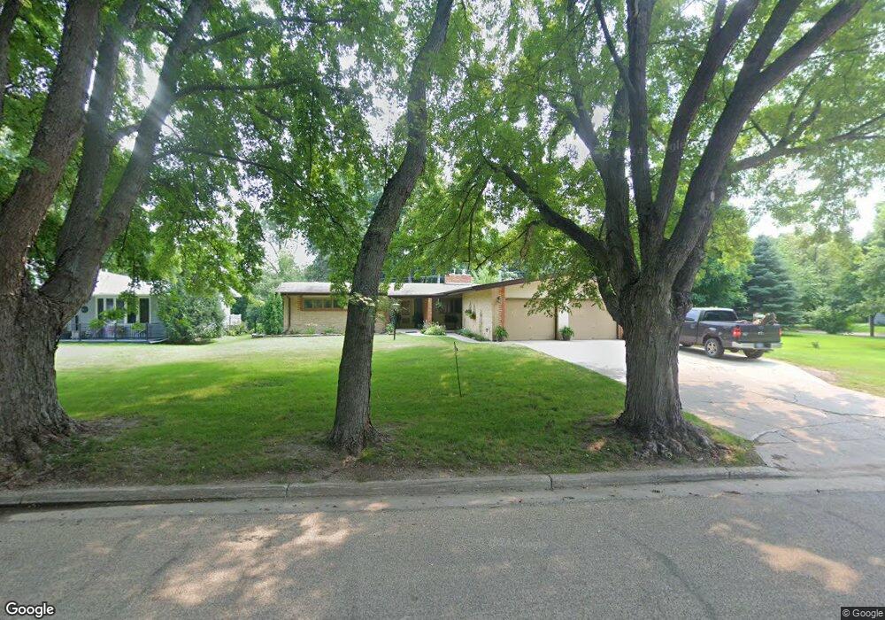 413 12th St NW, Jamestown, ND 58401 - photo 1