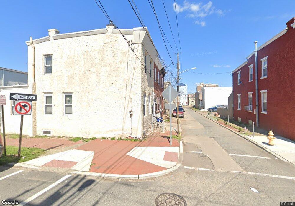 543 Roberts St, Camden, NJ 08103 - photo 1