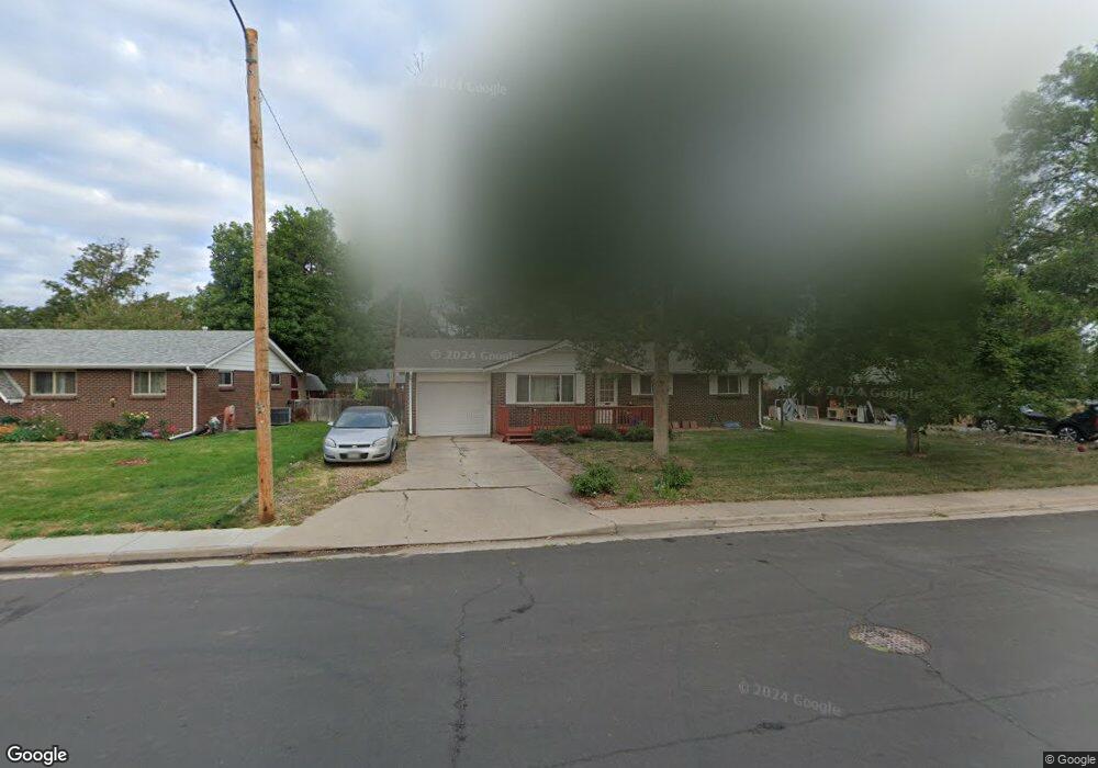 663 S Racine St, Aurora, CO 80012 - photo 1