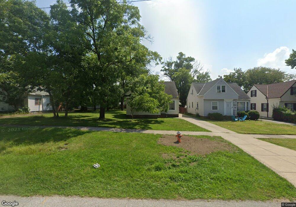 19570 Mccracken Rd, Maple Heights, OH 44137 - photo 1