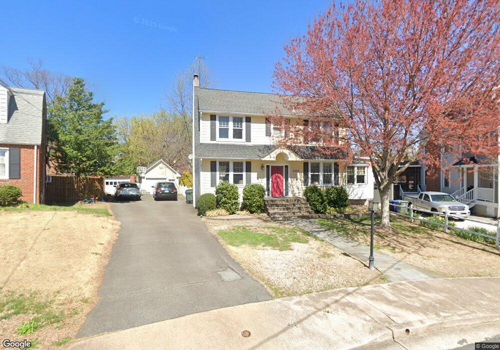 2307 N Albemarle St, Arlington, VA 22207 - photo 1