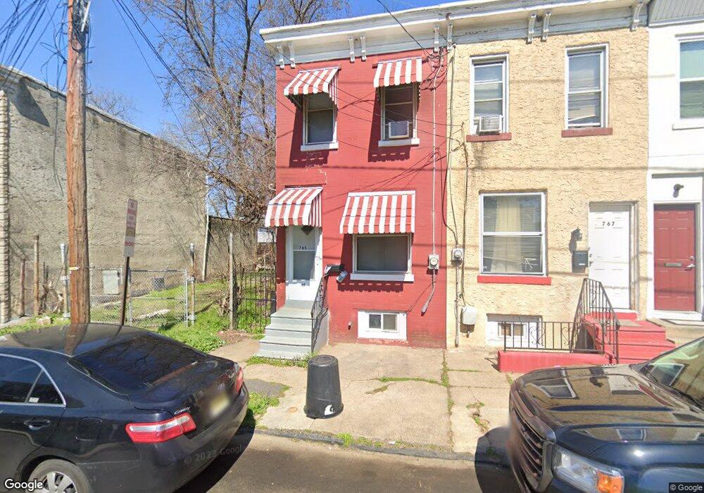 765 Mount Vernon St, Camden, NJ 08103 - photo 1