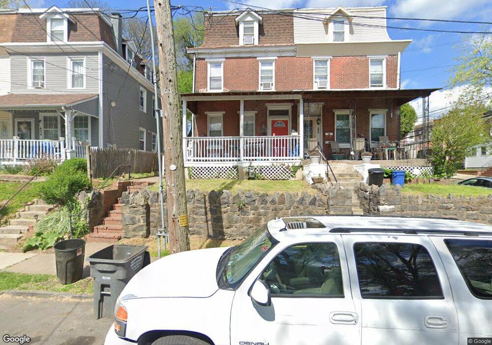 402 Poplar St unit 1, Darby, PA 19023 - photo 1