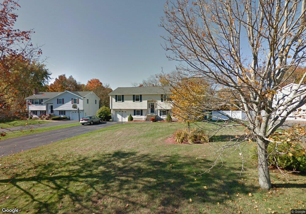 10 Tomahawk Ln, Danvers, MA 01923 - photo 1