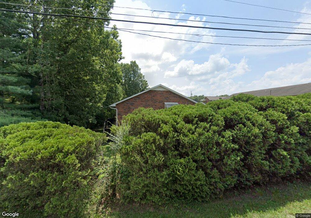 531 Myrtle Ave, Crossville, TN 38555 - photo 1