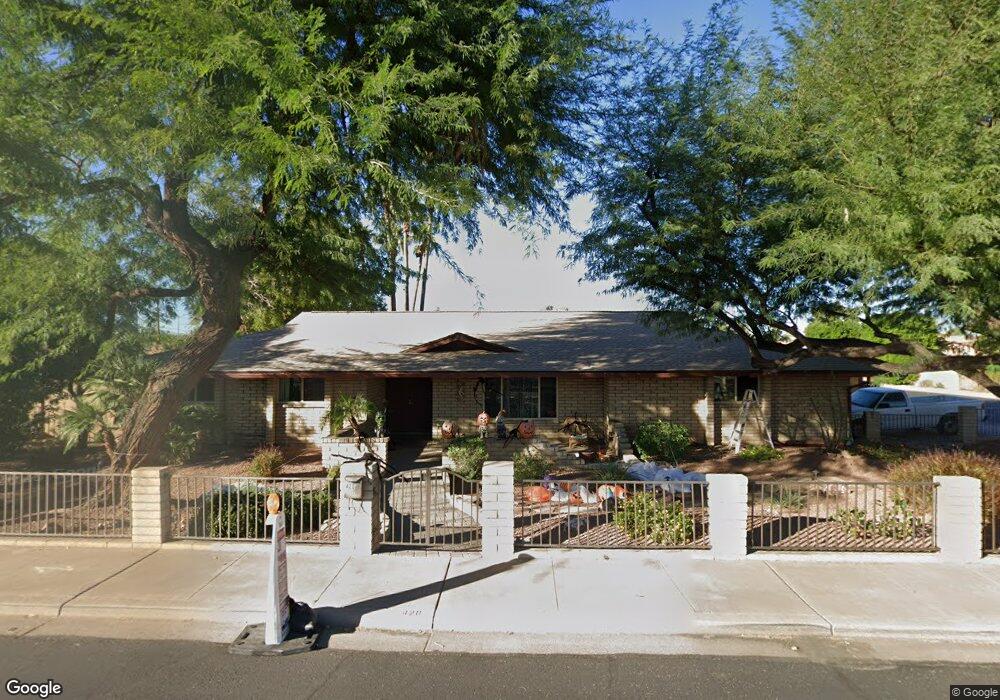 420 E Ivy Cir, Mesa, AZ 85203 - photo 1