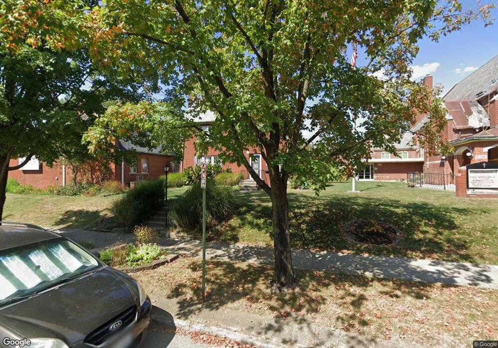 70 E Markison Ave, Columbus, OH 43207 - photo 1