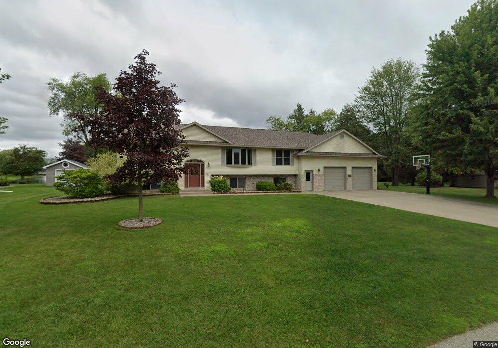 1606 39th Ave, Menominee, MI 49858 - photo 1