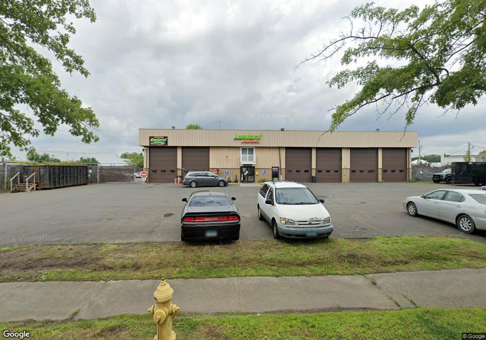 142 Gando Dr, New Haven, CT 06513 - photo 1