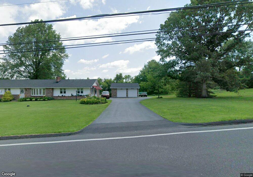 4569 Chestnut Hill Rd, Center Valley, PA 18034 - photo 1