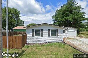 206 W 4th St, Golden, IL 62339