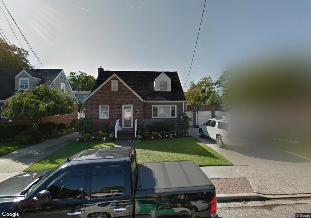 1115 Admont Ave, Franklin Square, NY 11010 - photo 1