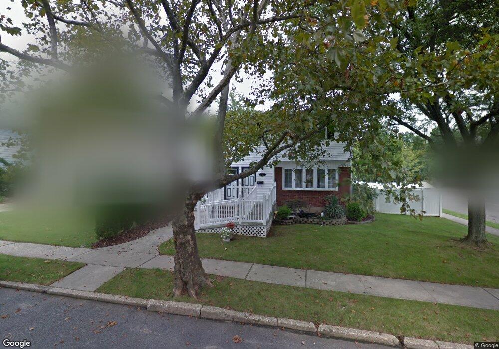 1 W Cedarview Ave, Staten Island, NY 10306 - photo 1