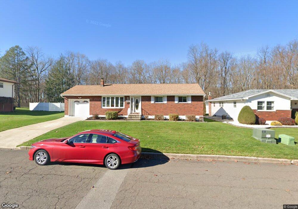 127 Meadow Crest Dr, Nanticoke, PA 18634 - photo 1